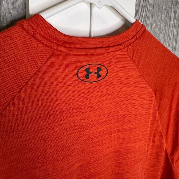D19.19 Under Armour Men's UA Velocity Short Sleeve Orange M - Picture 3 of 6